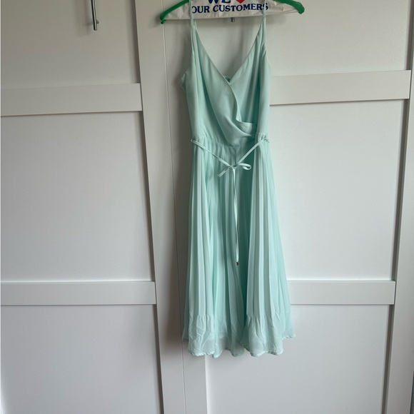 Dynamite Mint Midi Dress - Picture 1 of 3